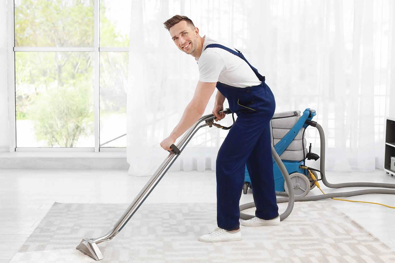 What Tools Do Carpet Cleaners Use?